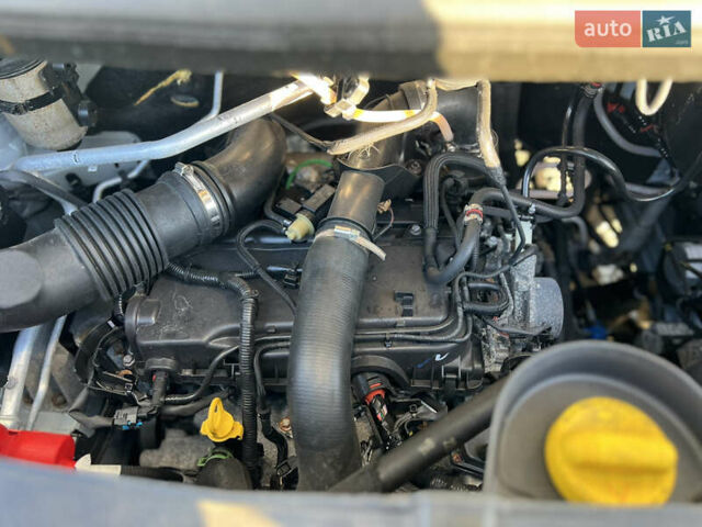 Белый Рено Мастер, объемом двигателя 2.3 л и пробегом 170 тыс. км за 19900 $, фото 37 на Automoto.ua