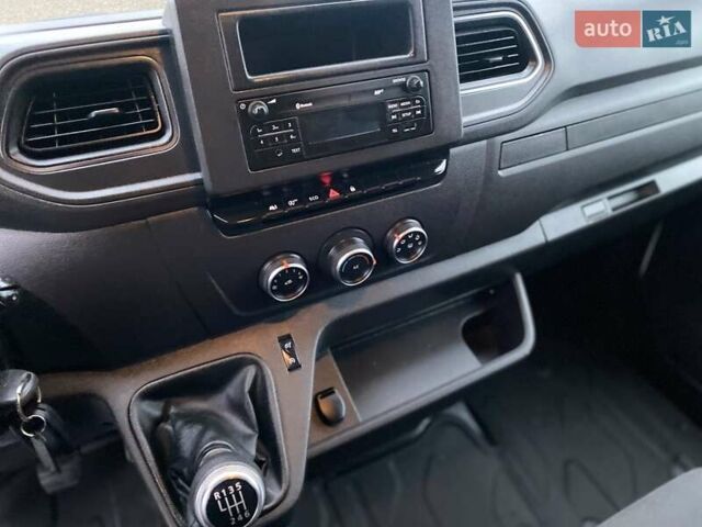 Білий Рено Мастєр, об'ємом двигуна 2.3 л та пробігом 261 тис. км за 18330 $, фото 29 на Automoto.ua