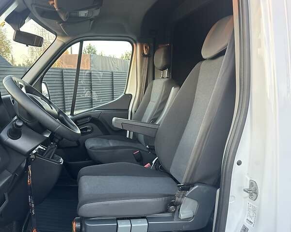 Білий Рено Мастєр, об'ємом двигуна 2.3 л та пробігом 342 тис. км за 20600 $, фото 15 на Automoto.ua