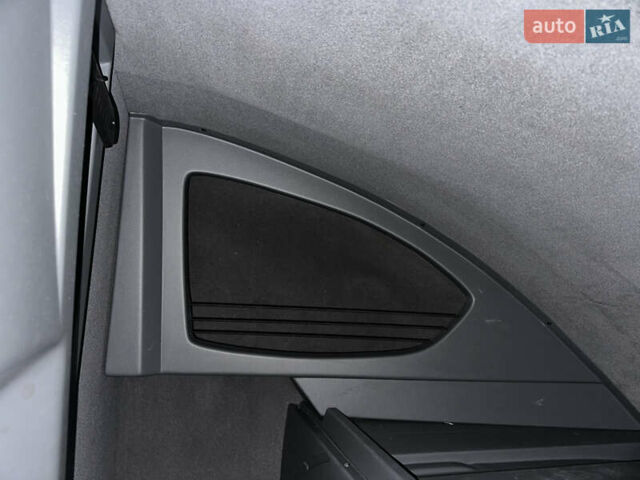 Белый Рено Мастер, объемом двигателя 2.3 л и пробегом 342 тыс. км за 19999 $, фото 33 на Automoto.ua