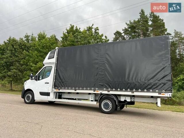 Белый Рено Мастер, объемом двигателя 2.3 л и пробегом 280 тыс. км за 21999 $, фото 5 на Automoto.ua