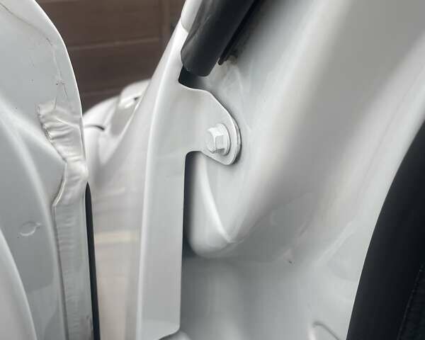 Білий Рено Мастєр, об'ємом двигуна 2.3 л та пробігом 259 тис. км за 20700 $, фото 58 на Automoto.ua