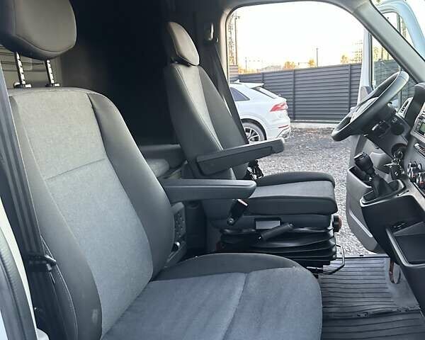 Білий Рено Мастєр, об'ємом двигуна 2.3 л та пробігом 342 тис. км за 20600 $, фото 29 на Automoto.ua