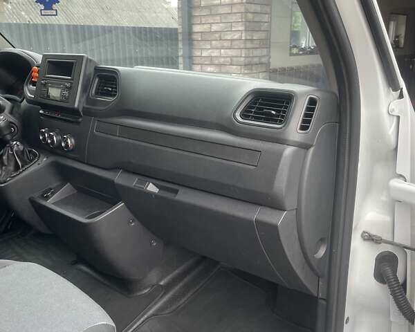 Рено Мастєр 2022 у Ковель на Automoto.ua Білий Рено Мастєр, об'ємом двигуна 2.3 л та пробігом 260 тис. км за 20300 $, фото 38 на Automoto.ua