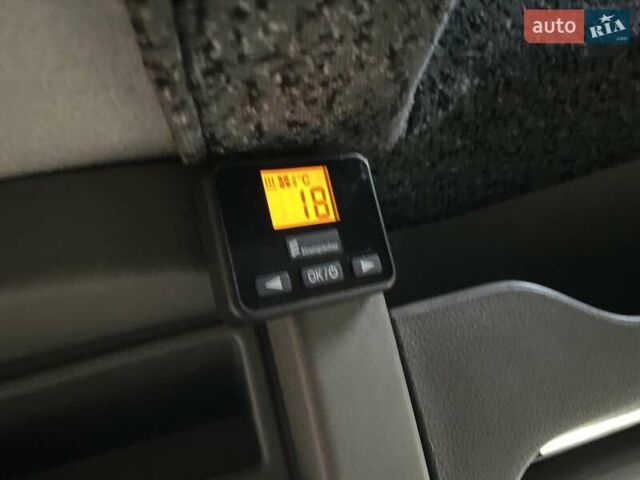 Белый Рено Мастер, объемом двигателя 2.3 л и пробегом 265 тыс. км за 18300 $, фото 55 на Automoto.ua