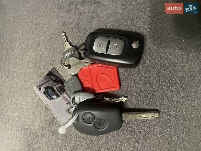 Білий Рено Мастєр, об'ємом двигуна 2.3 л та пробігом 259 тис. км за 20700 $, фото 47 на Automoto.ua