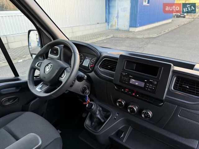 Белый Рено Мастер, объемом двигателя 2.3 л и пробегом 281 тыс. км за 21500 $, фото 72 на Automoto.ua