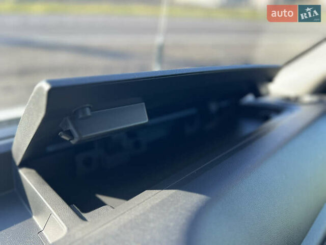 Белый Рено Мастер, объемом двигателя 2.3 л и пробегом 170 тыс. км за 19900 $, фото 40 на Automoto.ua