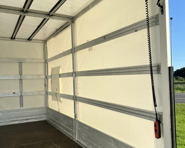 Белый Рено Мастер, объемом двигателя 2.3 л и пробегом 155 тыс. км за 22700 $, фото 13 на Automoto.ua