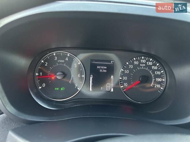 Білий Рено Мастєр, об'ємом двигуна 2.3 л та пробігом 342 тис. км за 20600 $, фото 21 на Automoto.ua