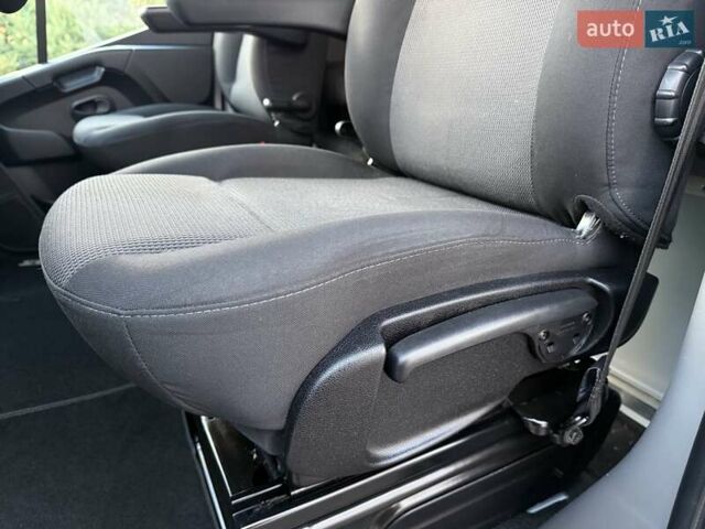 Белый Рено Мастер, объемом двигателя 2.3 л и пробегом 281 тыс. км за 21500 $, фото 52 на Automoto.ua