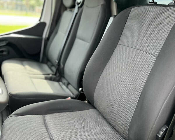 Белый Рено Мастер, объемом двигателя 2.3 л и пробегом 210 тыс. км за 22200 $, фото 26 на Automoto.ua
