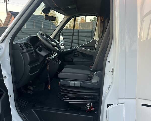 Білий Рено Мастєр, об'ємом двигуна 2.3 л та пробігом 342 тис. км за 20600 $, фото 14 на Automoto.ua