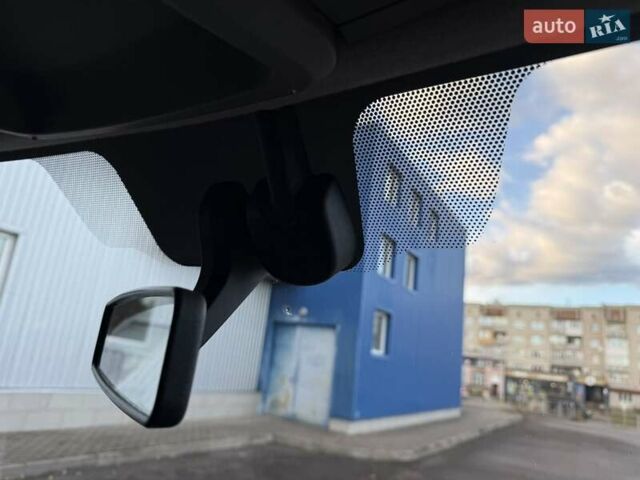 Белый Рено Мастер, объемом двигателя 2.3 л и пробегом 290 тыс. км за 22200 $, фото 4 на Automoto.ua