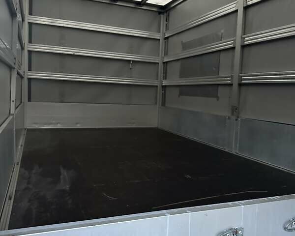 Білий Рено Мастєр, об'ємом двигуна 2.3 л та пробігом 342 тис. км за 20600 $, фото 9 на Automoto.ua