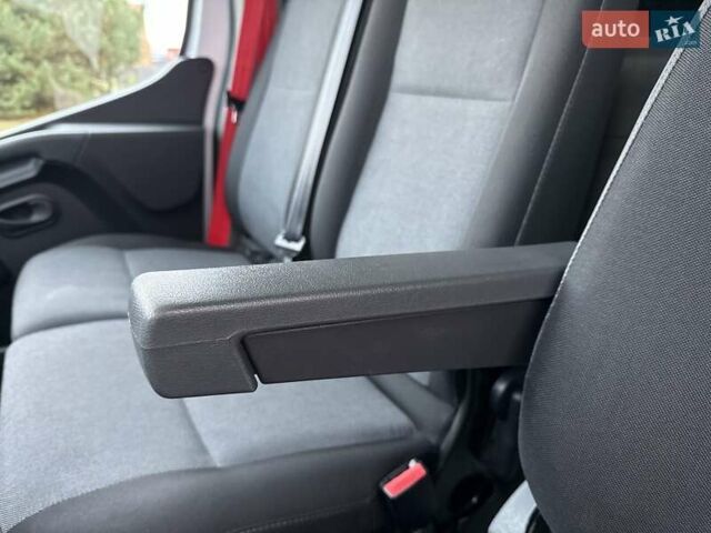 Білий Рено Мастєр, об'ємом двигуна 2.3 л та пробігом 305 тис. км за 21500 $, фото 56 на Automoto.ua