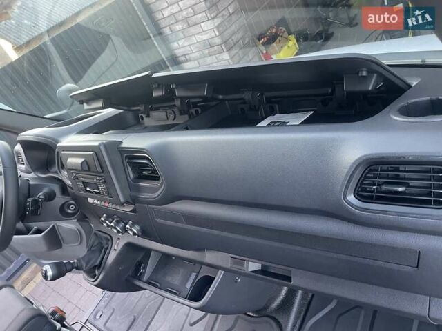 Білий Рено Мастєр, об'ємом двигуна 2.3 л та пробігом 259 тис. км за 20700 $, фото 34 на Automoto.ua