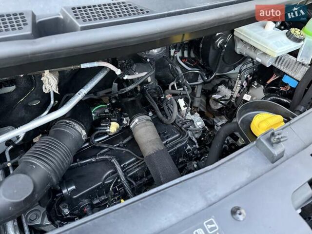 Белый Рено Мастер, объемом двигателя 2.3 л и пробегом 281 тыс. км за 21500 $, фото 98 на Automoto.ua