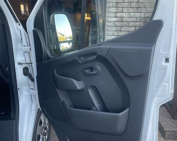 Білий Рено Мастєр, об'ємом двигуна 2.3 л та пробігом 259 тис. км за 20700 $, фото 25 на Automoto.ua