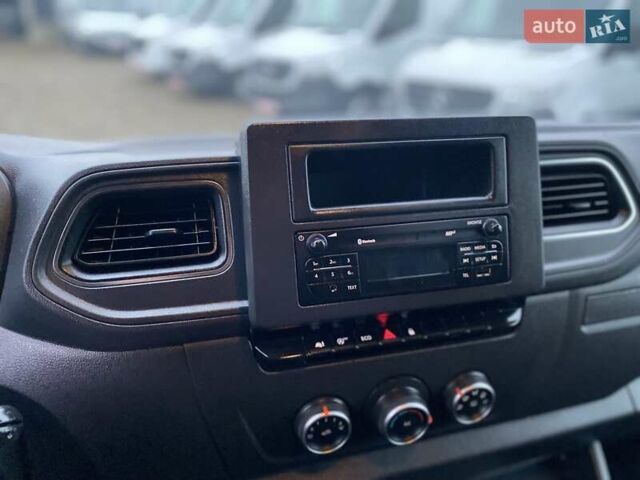 Білий Рено Мастєр, об'ємом двигуна 2.3 л та пробігом 261 тис. км за 18330 $, фото 28 на Automoto.ua