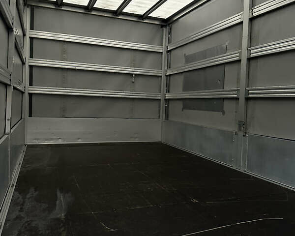 Белый Рено Мастер, объемом двигателя 2.3 л и пробегом 342 тыс. км за 19999 $, фото 10 на Automoto.ua