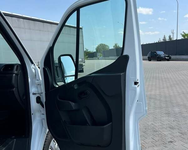 Белый Рено Мастер, объемом двигателя 2.3 л и пробегом 179 тыс. км за 22899 $, фото 34 на Automoto.ua