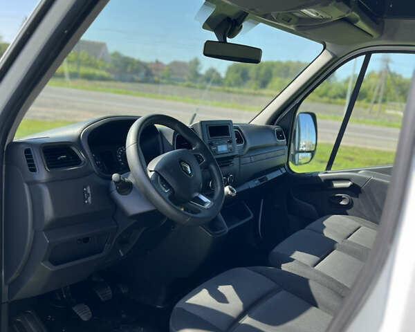 Белый Рено Мастер, объемом двигателя 2.3 л и пробегом 225 тыс. км за 21550 $, фото 19 на Automoto.ua