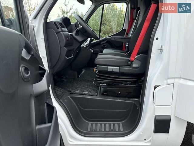 Білий Рено Мастєр, об'ємом двигуна 2.3 л та пробігом 305 тис. км за 21500 $, фото 53 на Automoto.ua