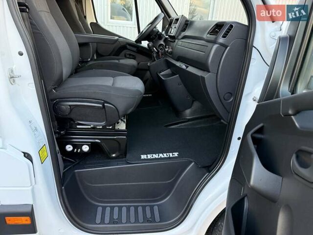 Белый Рено Мастер, объемом двигателя 2.3 л и пробегом 281 тыс. км за 21500 $, фото 64 на Automoto.ua