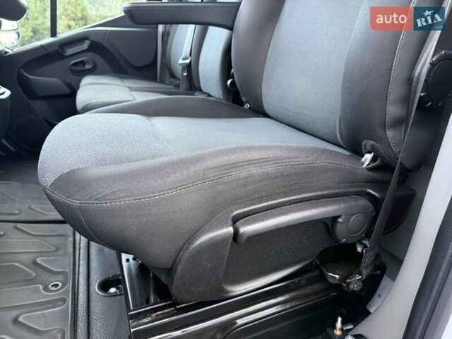 Білий Рено Мастєр, об'ємом двигуна 2.3 л та пробігом 290 тис. км за 21999 $, фото 16 на Automoto.ua