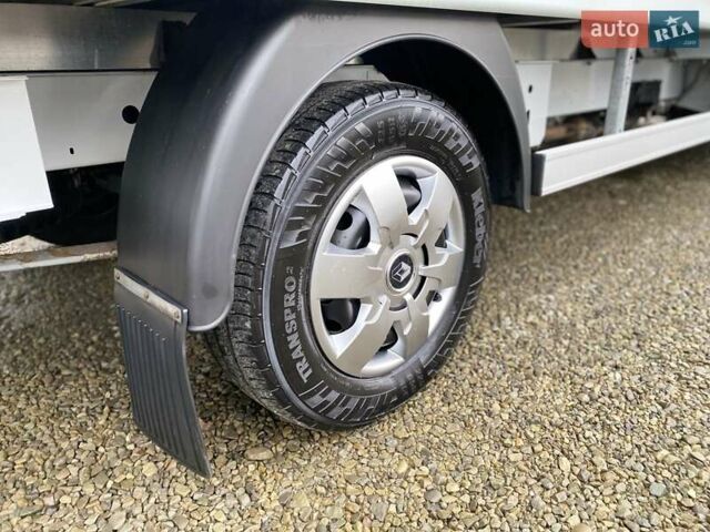 Белый Рено Мастер, объемом двигателя 2.3 л и пробегом 265 тыс. км за 18300 $, фото 34 на Automoto.ua