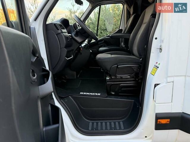 Белый Рено Мастер, объемом двигателя 2.3 л и пробегом 281 тыс. км за 21500 $, фото 50 на Automoto.ua