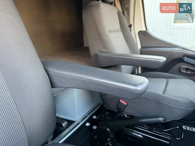 Белый Рено Мастер, объемом двигателя 2.3 л и пробегом 281 тыс. км за 21500 $, фото 67 на Automoto.ua