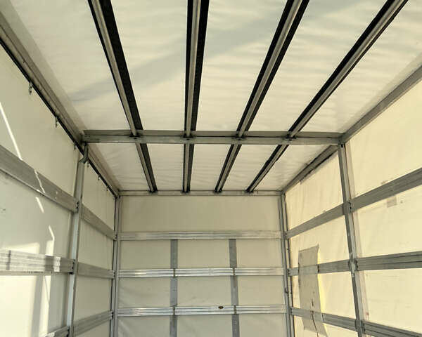 Белый Рено Мастер, объемом двигателя 2.3 л и пробегом 155 тыс. км за 22700 $, фото 14 на Automoto.ua