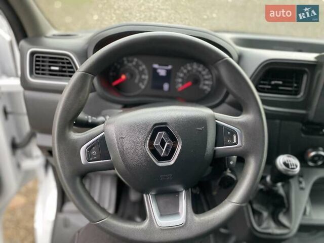 Белый Рено Мастер, объемом двигателя 2.3 л и пробегом 265 тыс. км за 18300 $, фото 51 на Automoto.ua