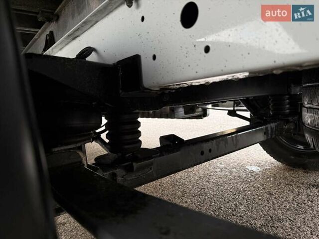 Белый Рено Мастер, объемом двигателя 2.3 л и пробегом 281 тыс. км за 21500 $, фото 38 на Automoto.ua