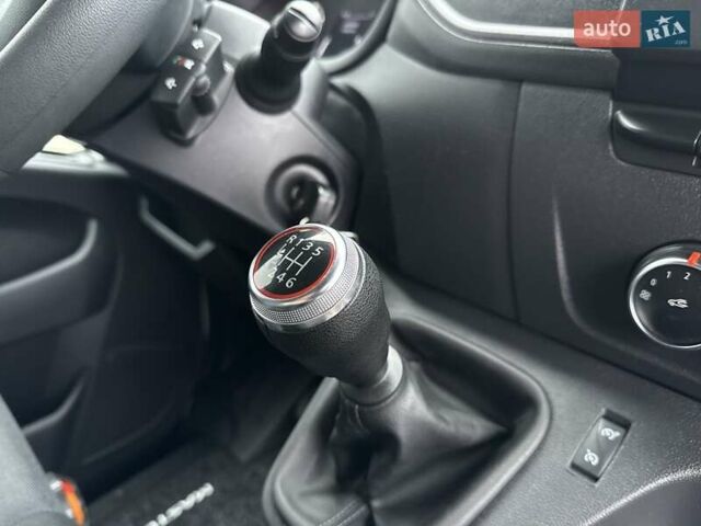 Білий Рено Мастєр, об'ємом двигуна 2.3 л та пробігом 305 тис. км за 21500 $, фото 71 на Automoto.ua