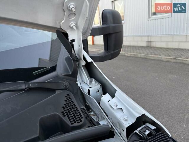 Белый Рено Мастер, объемом двигателя 2.3 л и пробегом 281 тыс. км за 21500 $, фото 97 на Automoto.ua