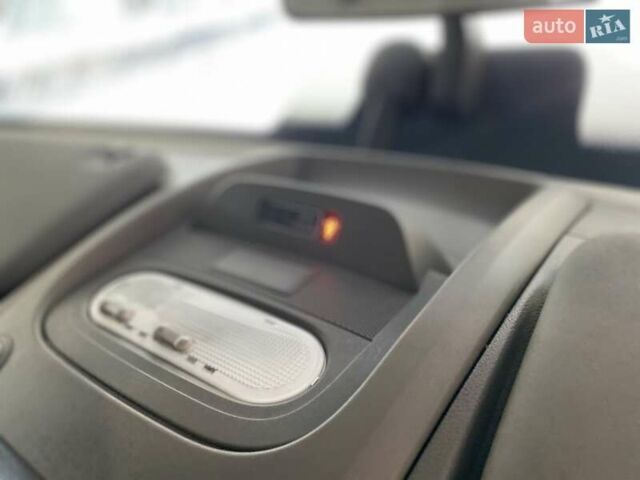 Белый Рено Мастер, объемом двигателя 2.3 л и пробегом 265 тыс. км за 18300 $, фото 60 на Automoto.ua