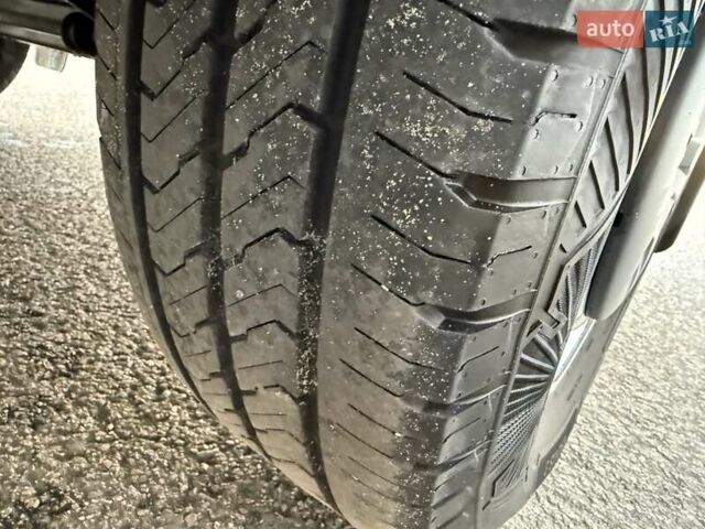 Белый Рено Мастер, объемом двигателя 2.3 л и пробегом 281 тыс. км за 21500 $, фото 37 на Automoto.ua