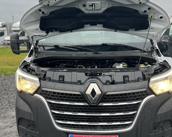 Белый Рено Мастер, объемом двигателя 2.3 л и пробегом 171 тыс. км за 17900 $, фото 28 на Automoto.ua