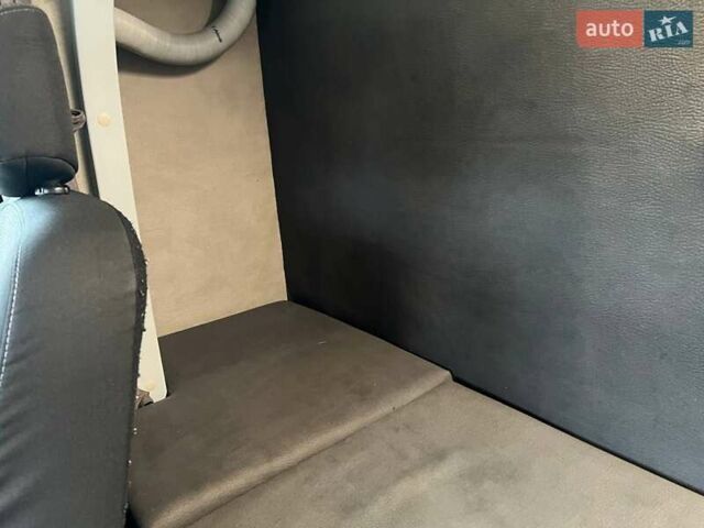 Белый Рено Мастер, объемом двигателя 2.3 л и пробегом 281 тыс. км за 22850 $, фото 81 на Automoto.ua