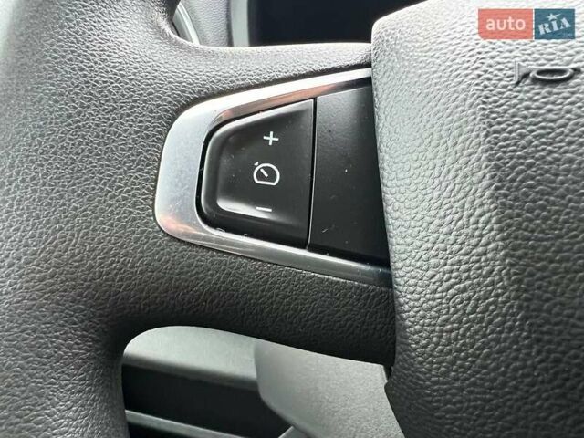 Белый Рено Мастер, объемом двигателя 2.3 л и пробегом 281 тыс. км за 22850 $, фото 74 на Automoto.ua