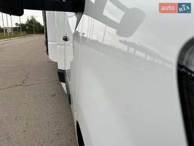 Белый Рено Мастер, объемом двигателя 2.3 л и пробегом 281 тыс. км за 22850 $, фото 54 на Automoto.ua