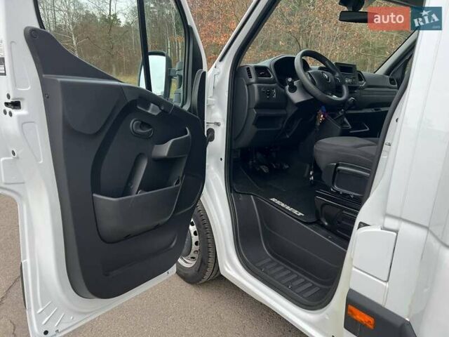 Белый Рено Мастер, объемом двигателя 2.3 л и пробегом 281 тыс. км за 22850 $, фото 65 на Automoto.ua