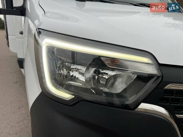 Белый Рено Мастер, объемом двигателя 2.3 л и пробегом 281 тыс. км за 22850 $, фото 57 на Automoto.ua