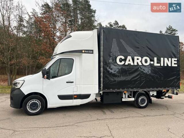 Белый Рено Мастер, объемом двигателя 2.3 л и пробегом 281 тыс. км за 22850 $, фото 2 на Automoto.ua