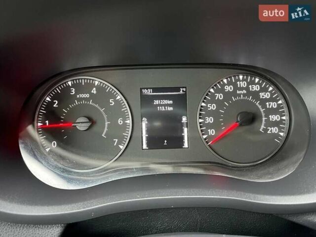 Белый Рено Мастер, объемом двигателя 2.3 л и пробегом 281 тыс. км за 22850 $, фото 80 на Automoto.ua