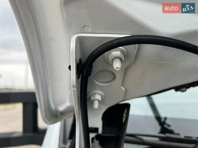 Белый Рено Мастер, объемом двигателя 2.3 л и пробегом 281 тыс. км за 22850 $, фото 101 на Automoto.ua