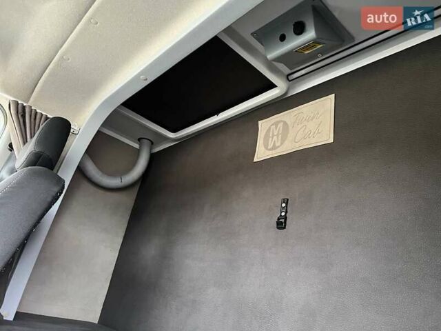 Белый Рено Мастер, объемом двигателя 2.3 л и пробегом 281 тыс. км за 22850 $, фото 83 на Automoto.ua